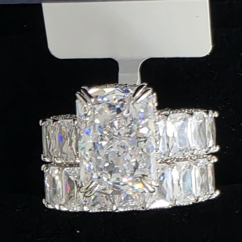 RADIANT CUT RING SET! ๐๐๐ - Picture 5 of 11